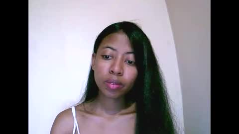 Snapshot of joliekah27 chatting on June 2026 07:02:02 AM joliekah27 online show from June 2026 07:02:02 AM