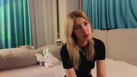 Viola online show from November 2025 11:12:02 AM