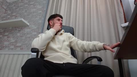 JonahShaw online show from October 2025 04:12:01 AM