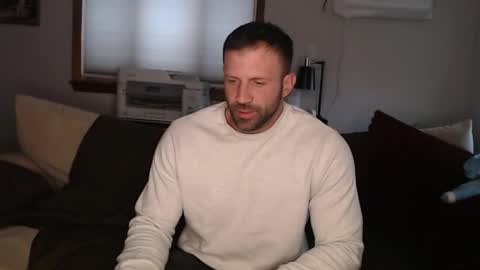 Snapshot of jonariesxxx chatting on February 2026 10:05:02 PM Jon Aries online show from February 2026 10:05:02 PM