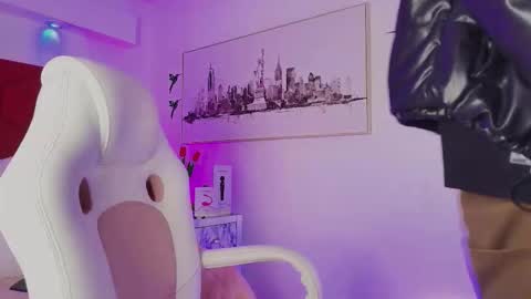 Jonas  online show from November 2025 01:17:02 PM