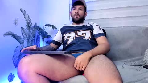 Jonathan RiversNew online show from December 2025 09:54:02 PM