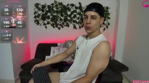 Instagram jonathanfit14 online show from January 2025 08:11:02 PM