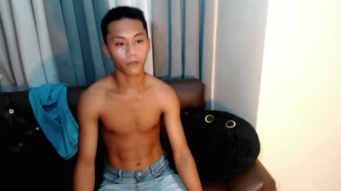 Snapshot of jonil_shyguy chatting on June 2026 06:00:01 AM jonil_shyguy online show from June 2026 06:00:01 AM
