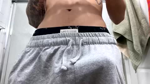 Snapshot of jonyflak chatting on December 2024 12:01:02 AM Joohn online show from December 2024 12:01:02 AM