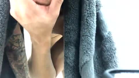 Snapshot of jonyflak chatting on January 2025 10:29:02 PM Joohn online show from January 2025 10:29:02 PM