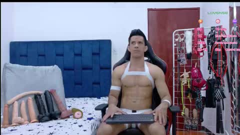 jose_rumbero91 online show from February 2026 01:56:02 AM