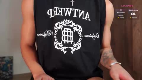 Snapshot of josep_davies chatting on November 2025 07:35:01 PM Josep online show from November 2025 07:35:01 PM