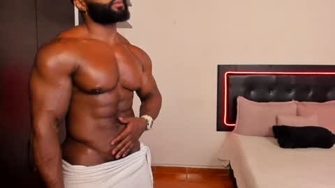 Snapshot of joseph_palacios chatting on January 2025 12:33:01 AM joseph palacios online show from January 2025 12:33:01 AM