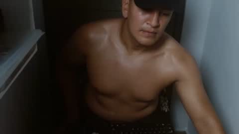 Snapshot of joseph_sexymen chatting on October 2025 03:21:01 PM joseph_sexymen online show from October 2025 03:21:01 PM