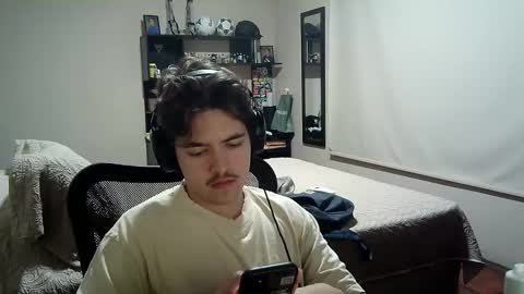 Snapshot of josh_fucks420 chatting on December 2024 02:25:02 AM Josh online show from December 2024 02:25:02 AM