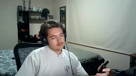 Snapshot of josh_fucks420 chatting on January 2025 04:41:02 AM Josh online show from January 2025 04:41:02 AM