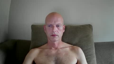 Snapshot of joshking2017 chatting on November 2025 03:43:02 PM joshking2017 online show from November 2025 03:43:02 PM