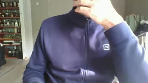 joshua154197 online show from April 2026 07:47:02 AM