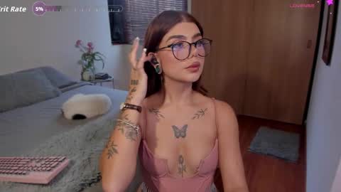 josephine   independent model    online show from December 2025 10:14:01 PM