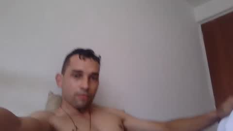 Snapshot of jovenvergonguapo09 chatting on June 2026 03:58:01 PM Van Helsing online show from June 2026 03:58:01 PM