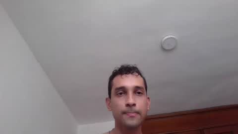 Snapshot of jovenvergonguapo09 chatting on August 2026 01:53:02 PM Van Helsing online show from August 2026 01:53:02 PM