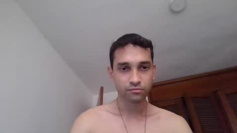Snapshot of jovenvergonguapo09 chatting on August 2026 11:46:02 AM Van Helsing online show from August 2026 11:46:02 AM