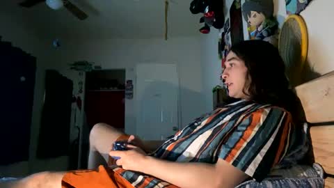 Joy3100 online show from October 2025 01:37:02 AM