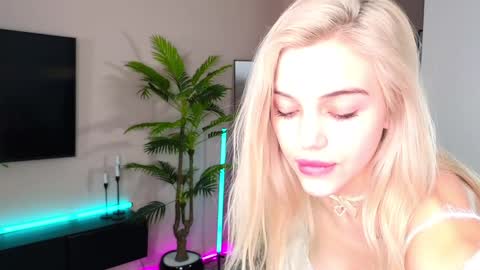 joybunny online show from February 2025 09:15:01 AM