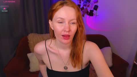 Snapshot of joyce_jones chatting on January 2025 07:32:02 PM joyce_jones online show from January 2025 07:32:02 PM