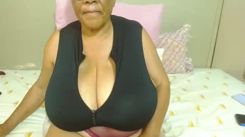 Snapshot of joycemando chatting on January 2026 01:57:02 PM DairyQueen online show from January 2026 01:57:02 PM