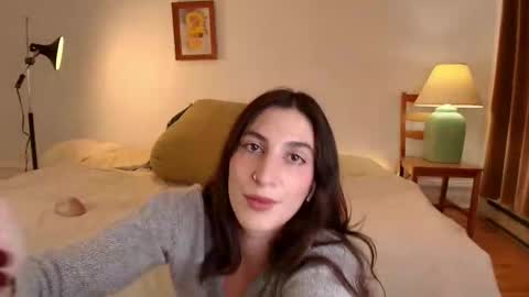 Snapshot of jsmine_ chatting on November 2025 11:05:01 PM Jsmine and sometimes Beaulooks online show from November 2025 11:05:01 PM