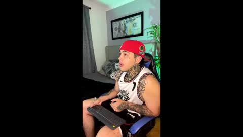 juan_alvarez18 online show from February 2026 06:20:02 AM