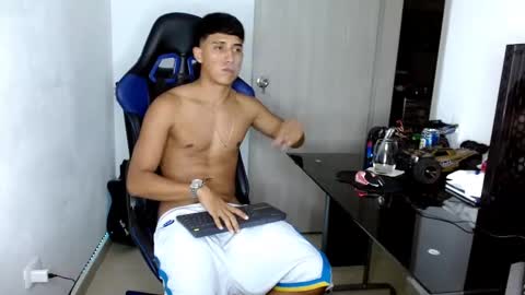 JuanDa online show from February 2025 07:01:01 AM