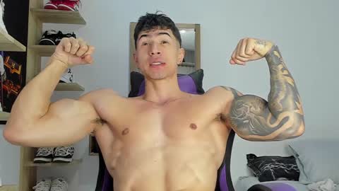 Snapshot of juan_fit2024 chatting on December 2024 04:20:01 PM juan online show from December 2024 04:20:01 PM