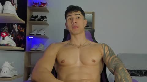 Snapshot of juan_fit2024 chatting on December 2024 11:51:01 PM juan online show from December 2024 11:51:01 PM