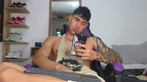 Snapshot of juan_fit2024 chatting on December 2024 09:20:02 PM juan online show from December 2024 09:20:02 PM