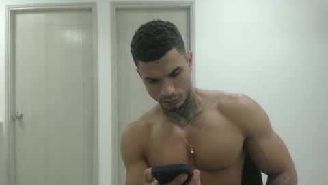 Snapshot of juan_gomez_1 chatting on December 2024 10:13:01 AM juan_gomez_1 online show from December 2024 10:13:01 AM