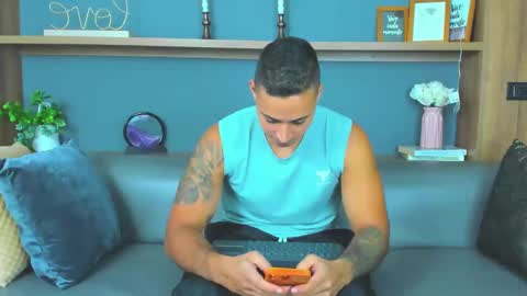 juan_muscle online show from February 2025 12:28:01 AM