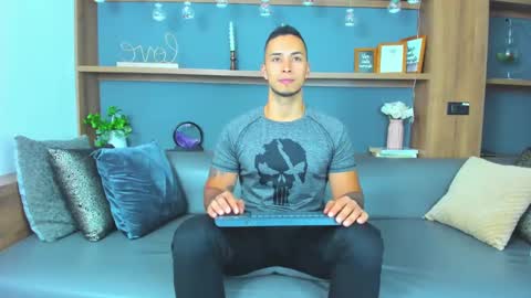 juan_muscle online show from February 2025 02:08:01 AM