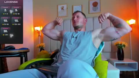 JUAN online show from October 2025 01:45:02 PM