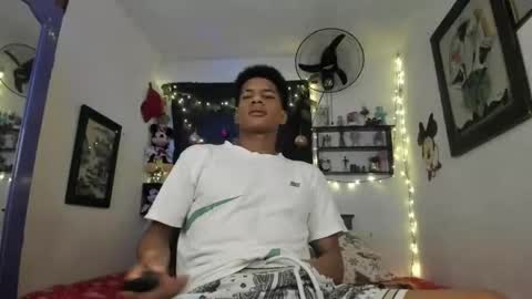 Snapshot of juanbigcock21cm chatting on December 2025 09:43:02 PM juan jose online show from December 2025 09:43:02 PM