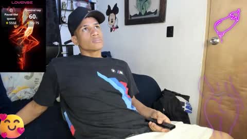 Snapshot of juanbigcock21cm chatting on January 2026 01:53:01 AM juan jose online show from January 2026 01:53:01 AM