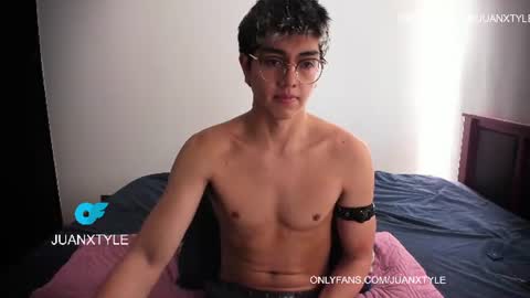 Snapshot of juancamroom chatting on June 2026 02:14:01 PM . online show from June 2026 02:14:01 PM