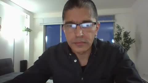 juanearth1 online show from February 2026 10:41:01 PM