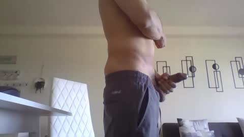 Snapshot of juanearth1 chatting on April 2026 10:12:02 PM juanearth1 online show from April 2026 10:12:02 PM