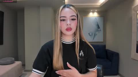 Juanita Clay online show from September 2025 07:24:02 PM