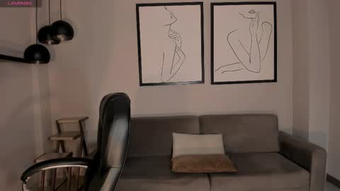 Juanita Clay online show from November 2025 11:43:02 AM