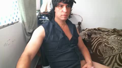 Snapshot of juanito2727 chatting on December 2024 08:47:02 PM amor online show from December 2024 08:47:02 PM