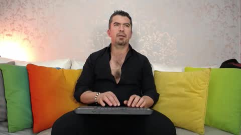 Snapshot of juank_fit45 chatting on February 2026 03:35:01 AM Juan k online show from February 2026 03:35:01 AM