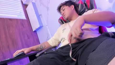 JUAN  online show from March 2026 02:23:01 PM