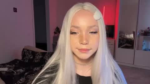 Snapshot of judiekirtley chatting on April 2026 08:30:01 AM Emily online show from April 2026 08:30:01 AM