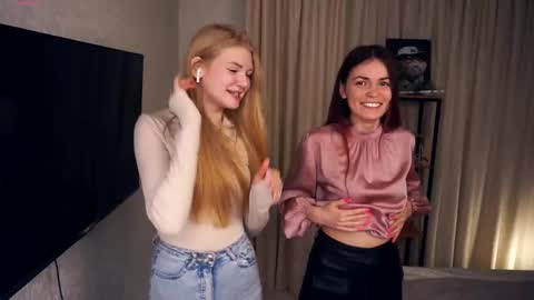 We Kate and EvaDay   AshleyNight  Lovense is on PVT ALWAYS OPEN  online show from March 2025 10:57:01 AM