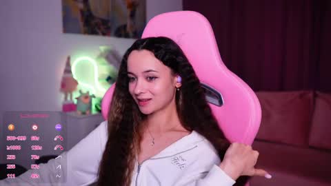 Angelina online show from April 2026 02:22:01 PM