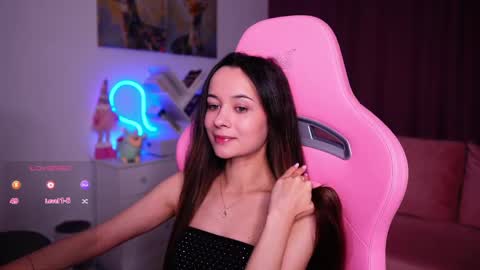 Angelina online show from April 2026 02:44:02 PM